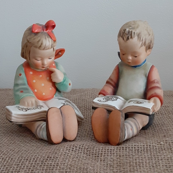 Hummel boy & girl book ends set